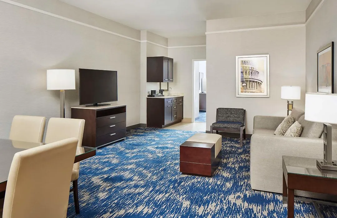 Embassy Suites By Hilton Alexandria Old Town-1
