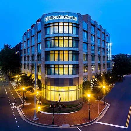 Hilton Garden Inn Alexandria Old Town National Harbor-3